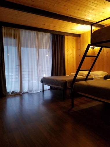 Cottages in Stephantsminda. Echoes