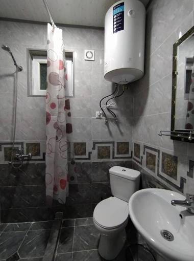 Tetne Qor Guesthouse