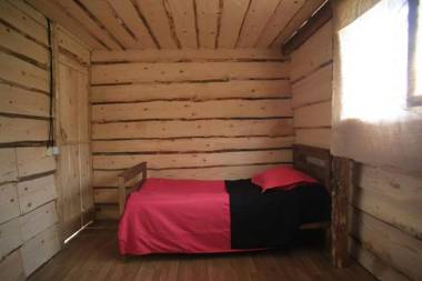 Heshkili huts Svaneti