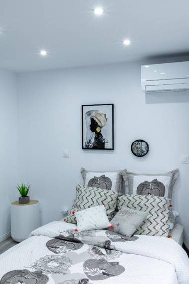 LE BARRAT CENTRE VILLE