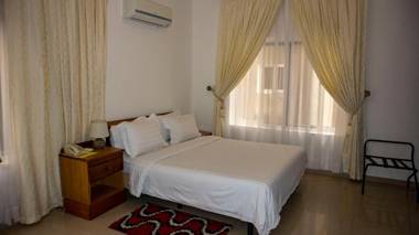 His Majesty's Hotel and Apartments