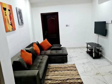 BEAUTIFUL 1Bed Apartment in Adenta Wifi