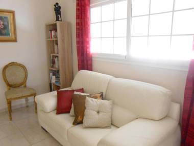 Villa de 3 chambres avec piscine privee jardin clos et wifi a Saint Francois a 1 km de la plage