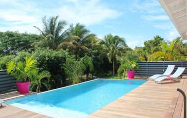 Villa de 4 chambres avec piscine privee jardin amenage et wifi a Saint Francois a 2 km de la plage