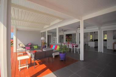 Villa with private pool SF69