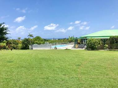 Maison de 4 chambres a Saint Francois a 300 m de la plage avec vue sur la mer piscine privee et jardin clos