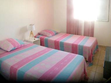 Appartement de 2 chambres a Saint Francois a 100 m de la plage avec vue sur la mer piscine partagee et jardin clos