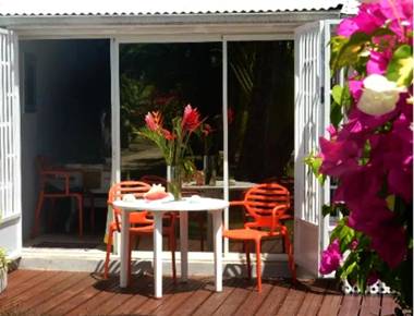 Appartement d'une chambre avec piscine partagee terrasse et wifi a Saint Francois