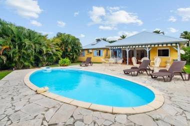 Villa de 4 chambres avec piscine privee jardin clos et wifi a Saint Francois a 4 km de la plage