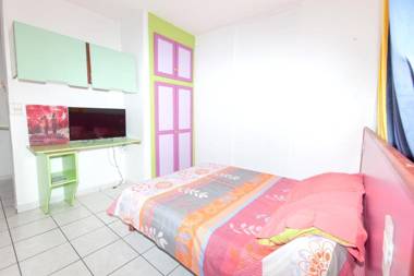 Maison d'une chambre avec terrasse amenagee et wifi a Le Gosier a 3 km de la plage
