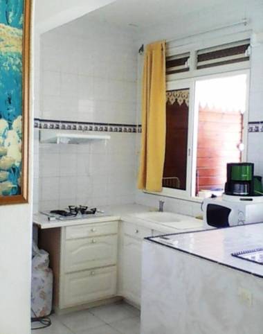 Studio avec terrasse amenagee et wifi a Le Gosier a 3 km de la plage