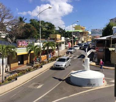 Appartement d'une chambre a Le Gosier a 200 m de la plage avec vue sur la ville balcon et wifi
