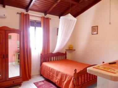 Studio avec jardin clos et wifi a Capesterre Belle Eau a 3 km de la plage