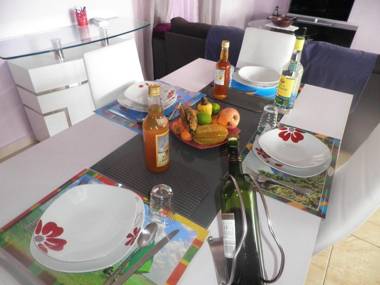 Villa de 3 chambres avec vue sur la mer piscine privee et jardin clos a Capesterre Belle Eau