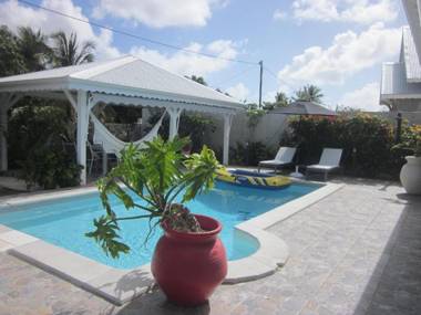 Villa Almeida à 500m de la plage