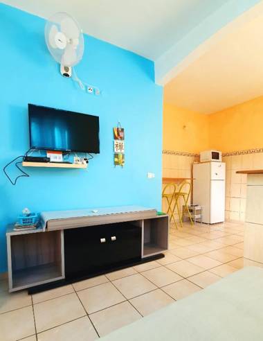 Maison de 3 chambres avec jardin clos et wifi a Sainte Anne a 1 km de la plage