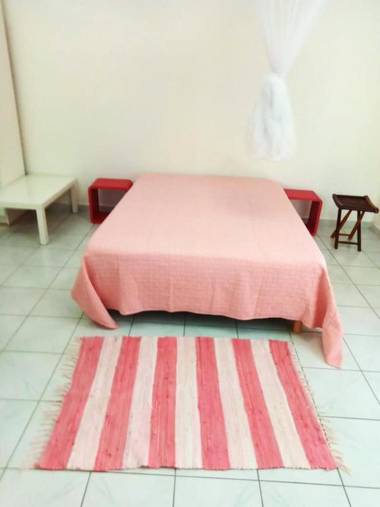 Studio avec jardin clos et wifi a Sainte Anne