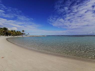 T2 Woulé - SAINTE-ANNE centre - accès plage à pied