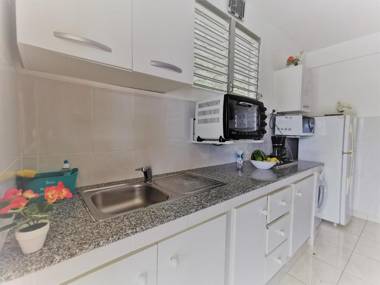 T2 Toloman - SAINTE-ANNE Centre - accès plage à pied