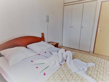 T2 Tagua - SAINTE-ANNE Centre - accès plage à pied