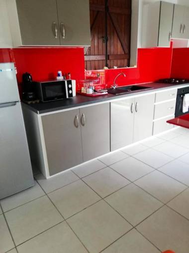 Maison de 3 chambres avec vue sur la mer et jardin clos a Sainte Anne a 2 km de la plage