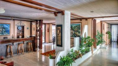 Zina Hotel Apartments