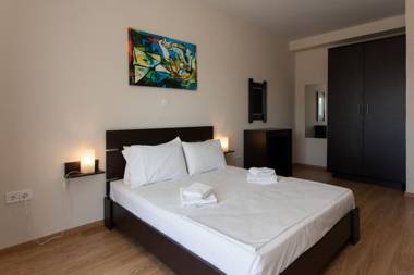 Modern art apt in Glyfada with sea view