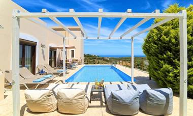 Cretan Sunny Villa Heated Pool