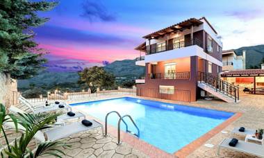 Villa Kermes Heated Pool