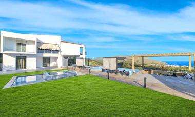 Mistral Suite Heated Pool