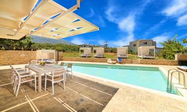 Allas Villa Heated Pool