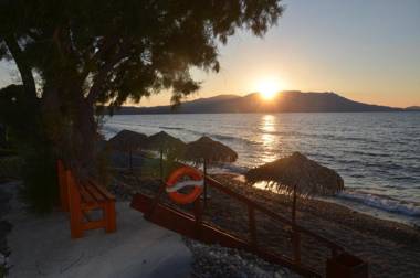 Thalassa Apartments