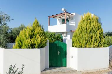 Sunny Villa