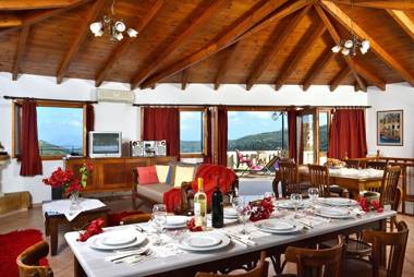 4-bedroom Topolia House