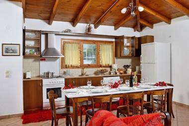 4-bedroom Topolia House