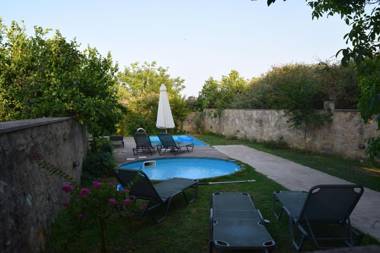 Venetian Cistern Villa