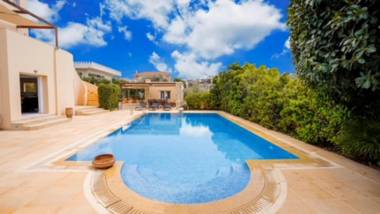 Deluxe Villa w/ Pool 5 bdrm