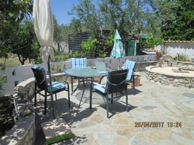 Spacious chalet on a plot of 4000m2 with fruit trees near the beach in Messinia