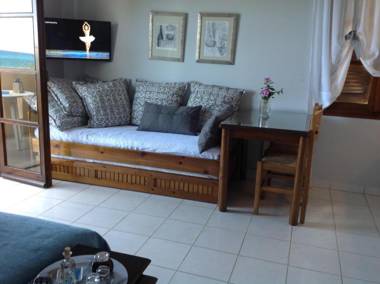 Asterias Studios & Apartments