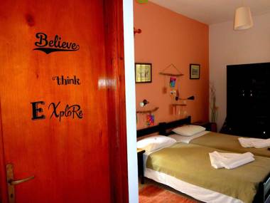 Studio in nice small hotel sea view sea at 20m Kalyves NW coast