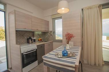 Evgoro Luxury Suites