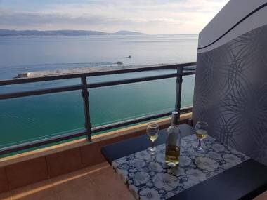 Minos Hotel