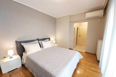 Luxury beachfront 3 bedroom apartment in Kavouri beach Athens