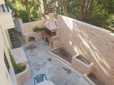 Seaside Villa Stambow with pool- Kavouri Beach Athens