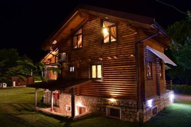Natura Chalets