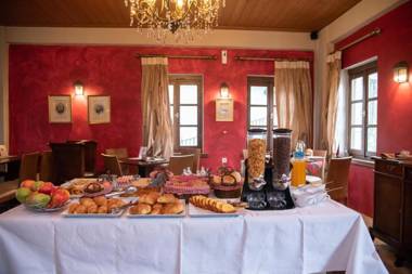 Epoches Luxury Suites