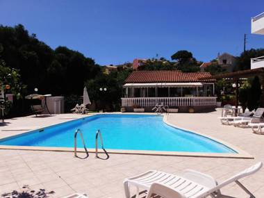 Amazona Apartments and Studios