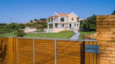 Filon Ktima Beachfront Upscale Villa