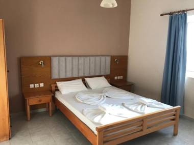 Falassarna Beach studios&apartments