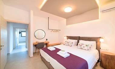 Orientem Villa Heated Pool